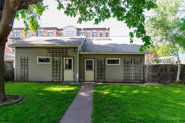 1043 Lincoln Ave, Saint Paul, MN 55105 - view of front of property