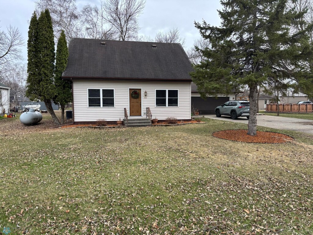 516 Vance Ave S, Erskine, MN 56535 - photo 1
