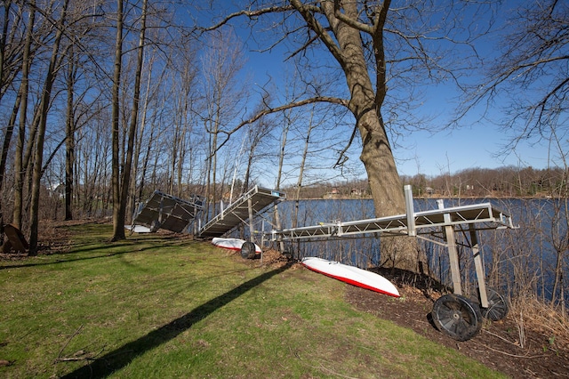 view of yard with a water view