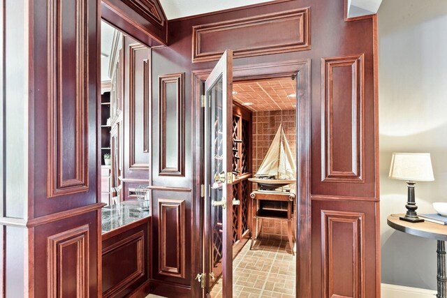 1510 Green Trees Rd, Orono, MN 55391 - view of corridor