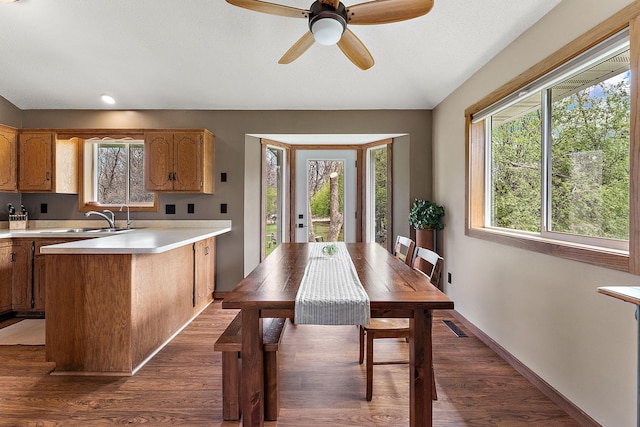 dining area with visible vents, a ceiling fan, recessed lighting, and dark wood-type flooring