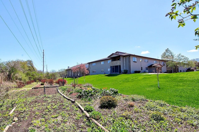 222 Sargent Dr Unit 102, Red Wing, MN 55066 - view of yard