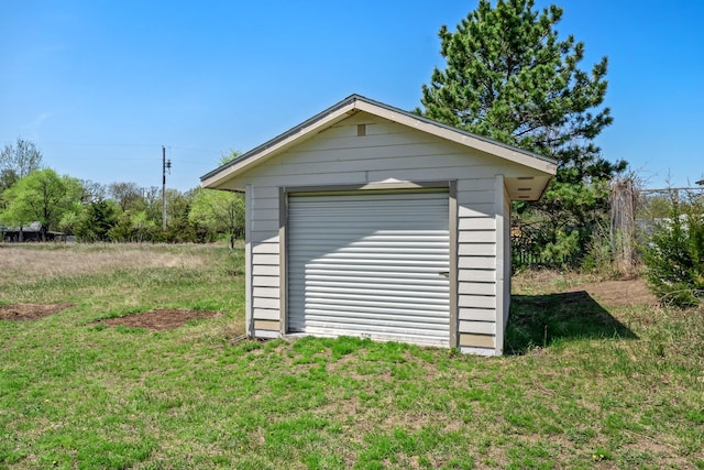 view of outbuilding featuring an outbuilding