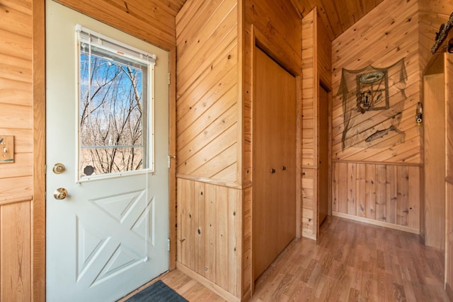 1844 Mount Carmel Dr NE, Alexandria, MN 56308 - view of doorway to property