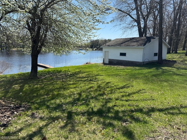 view of yard with a water view