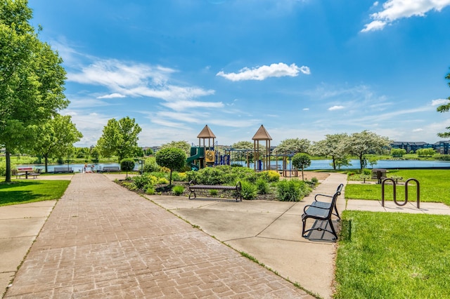 15637 Eddy Creek Way, Apple Valley, MN 55124 - view of home's community featuring a yard