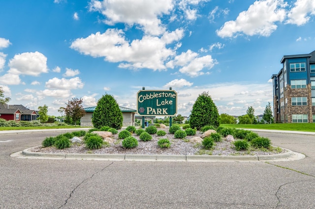 15637 Eddy Creek Way, Apple Valley, MN 55124 - view of community sign