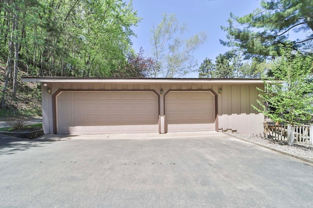 2072 Bluebill Ln SW, Nisswa, MN 56468 - view of garage