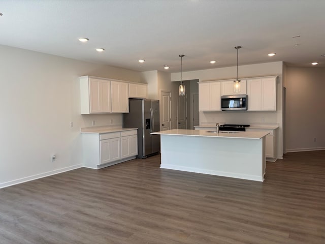 1763 Hauer Trl, Shakopee, MN 55379 - kitchen featuring stainless steel appliances, recessed lighting, white cabinets, dark wood-style floors, and baseboards