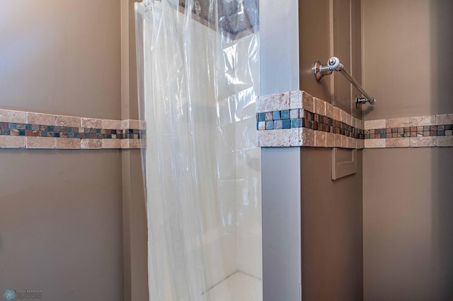 23898 324th Ave, Sverdrup Twp, MN 56586 - bathroom with curtained shower