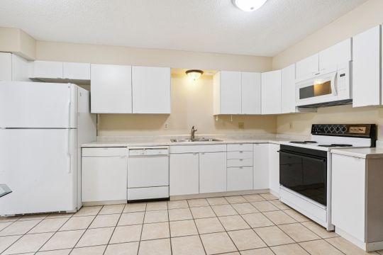 8416 22nd Ave S, Bloomington, MN 55425 - photo 5