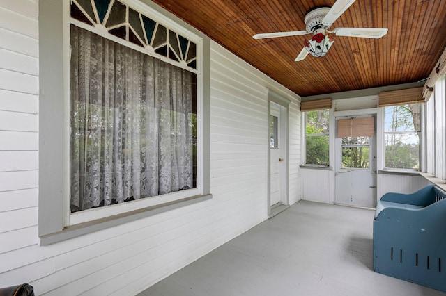 52905 Deerwood Ave, Rush City, MN 55069 - sunroom featuring a ceiling fan