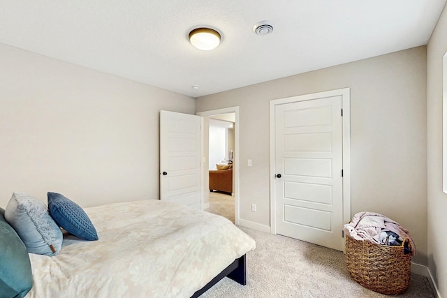 10725 Knollwood Ln, Woodbury, MN 55129 - bedroom featuring light carpet and baseboards