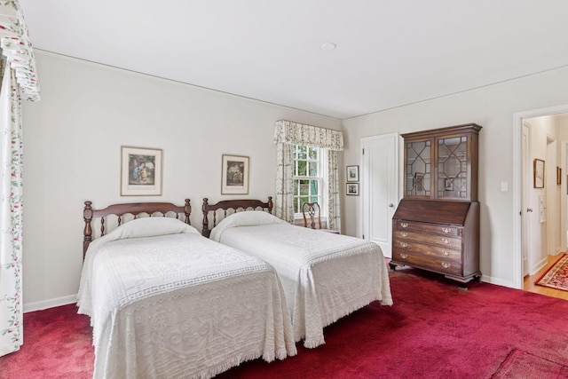 1870 Eleanor Ave, Saint Paul, MN 55116 - carpeted bedroom with baseboards