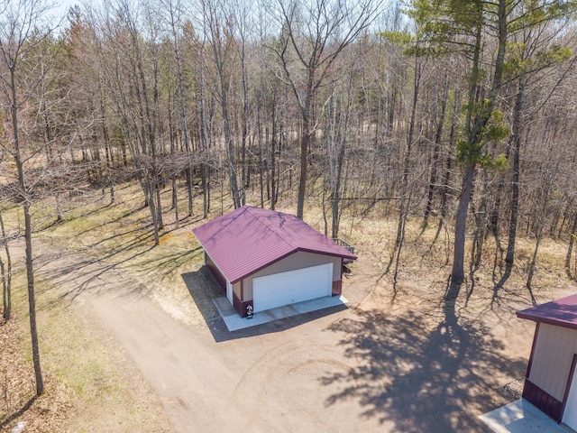 bird's eye view of a heavily wooded area