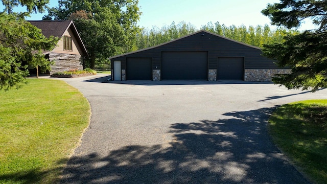 view of detached garage