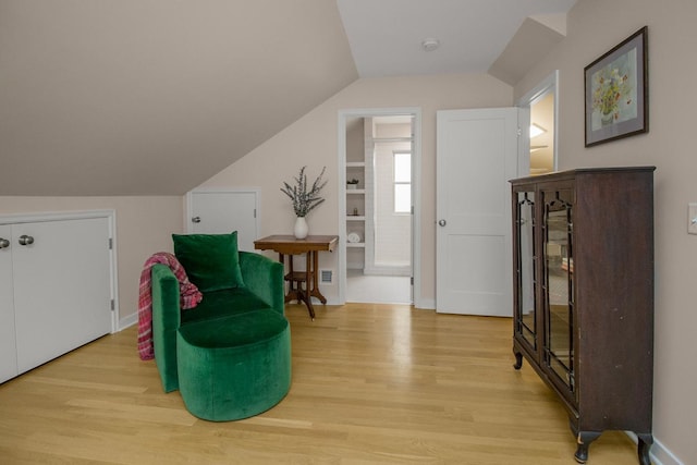 1677 Niles Ave, Saint Paul, MN 55116 - sitting room with light wood finished floors and vaulted ceiling