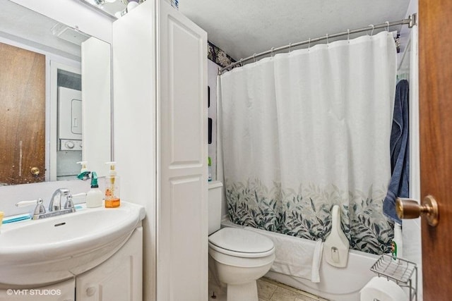 904 Washington St, Saint Croix Falls, WI 54024 - bathroom with vanity, shower / bath combo with shower curtain, and toilet