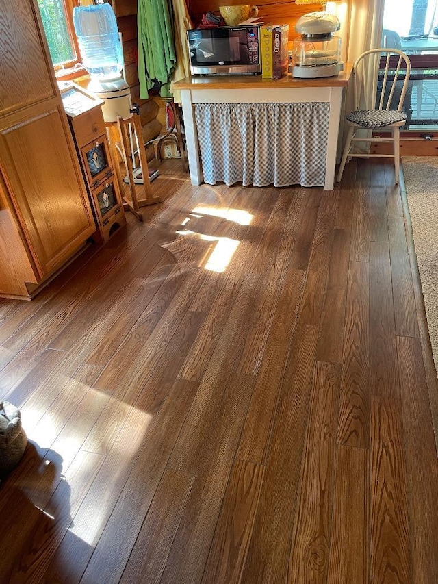 details featuring wood finished floors