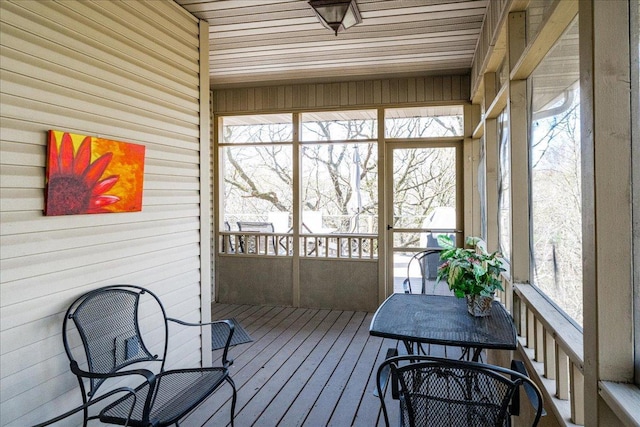 2222 White Oak Ct, Hudson, WI 54016 - sunroom with healthy amount of natural light