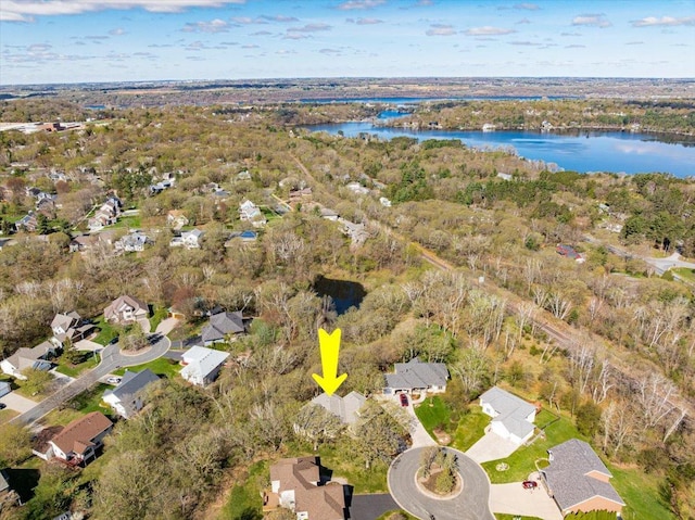 2222 White Oak Ct, Hudson, WI 54016 - aerial overview of property's location with a nearby body of water and nearby suburban area
