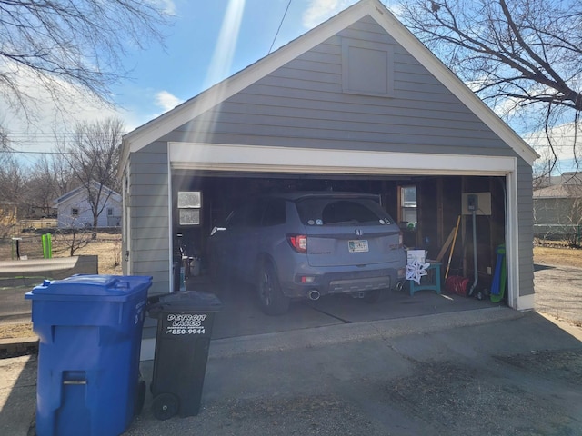 view of detached garage
