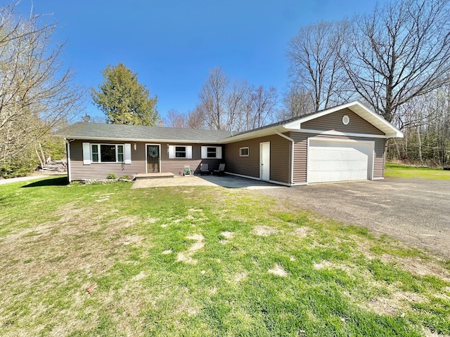 single story home with a front yard