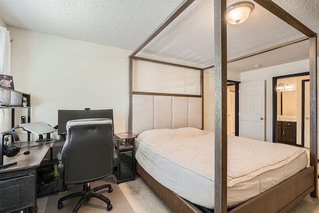 2492 Yellowstone Dr Unit 82, Hastings, MN 55033 - bedroom with a textured ceiling, carpet, and a desk