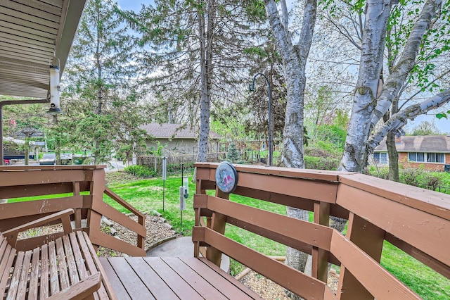 792 Gramsie Rd, Shoreview, MN 55126 - wooden deck with fence