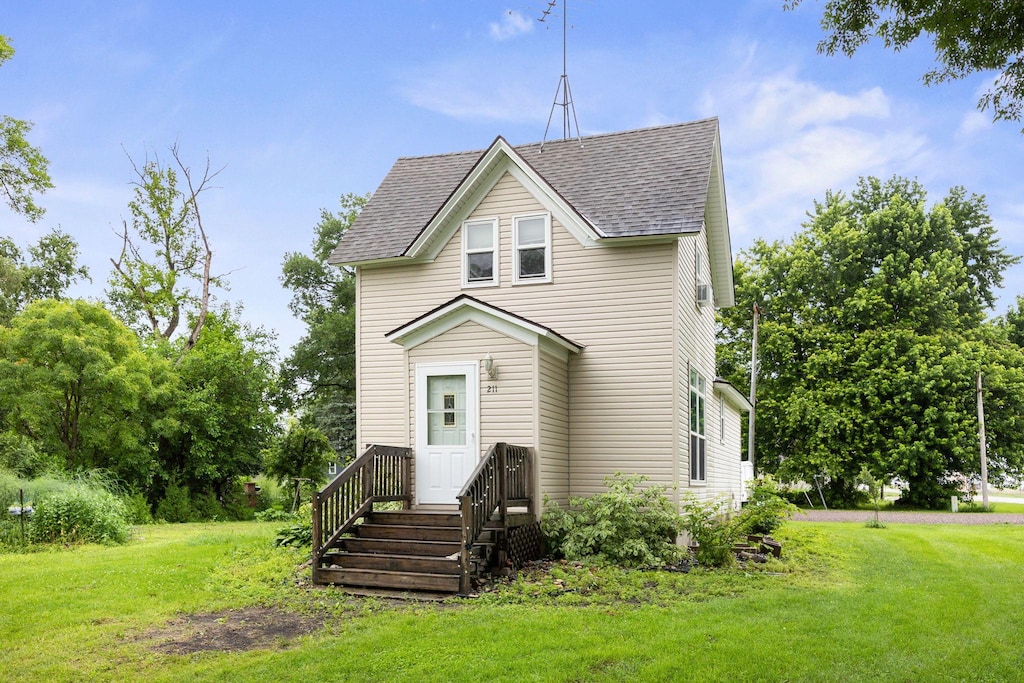 211 Bowman St, Stewart, MN 55385 - photo 1