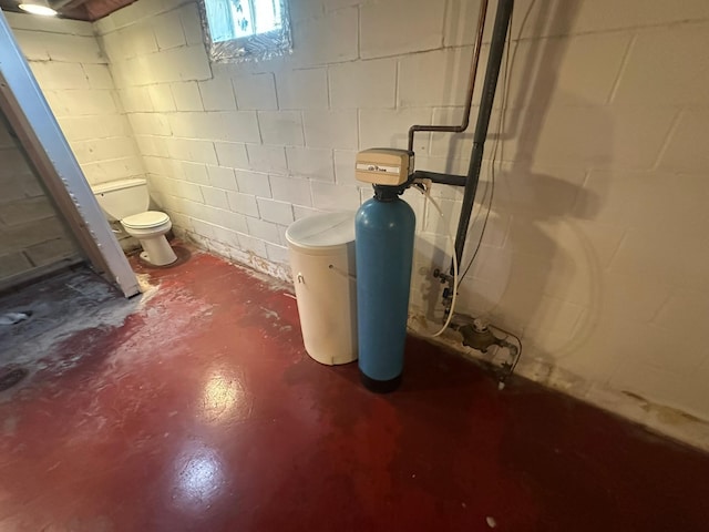 view of unfinished basement
