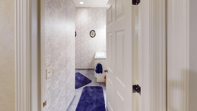 2704 Campus Ln, Albert Lea, MN 56007 - full bath with a sink