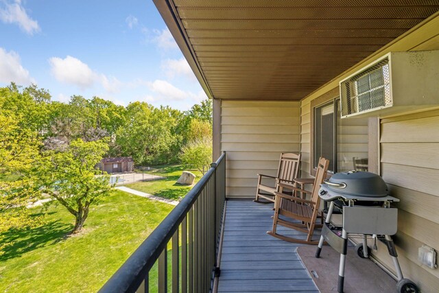 balcony featuring grilling area
