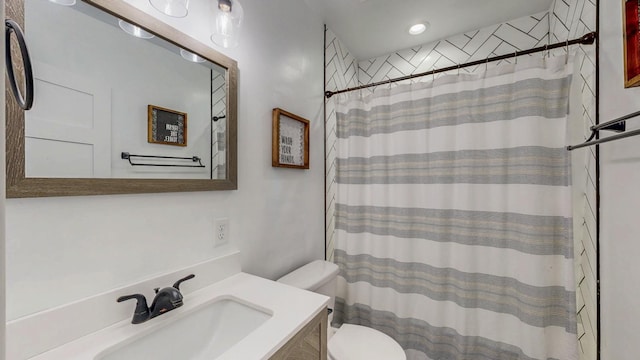 577 Keefe Ct NW, Eyota, MN 55934 - full bath with toilet, vanity, and a shower with curtain