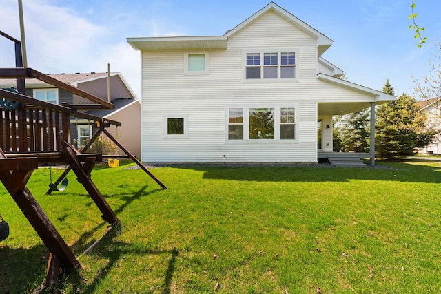 11464 Wagon Wheel Curv, Woodbury, MN 55129 - back of property with a yard