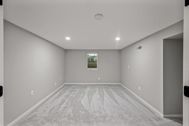 25985 Smithtown Rd, Shorewood, MN 55331 - carpeted empty room with recessed lighting, baseboards, and a smoke detector
