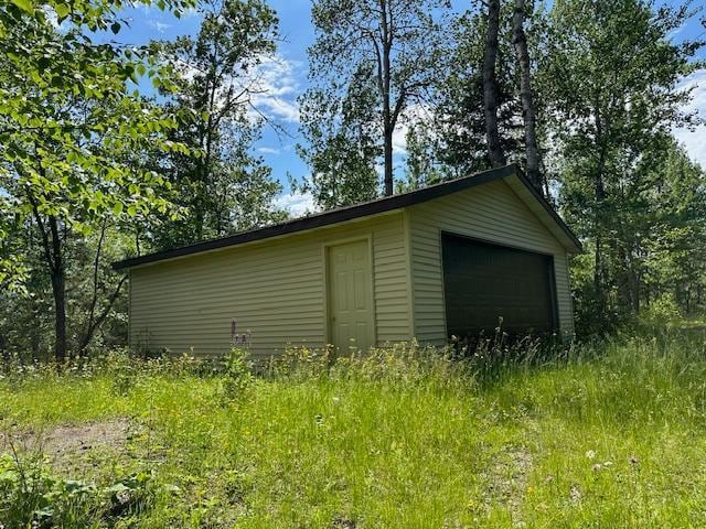 view of detached garage