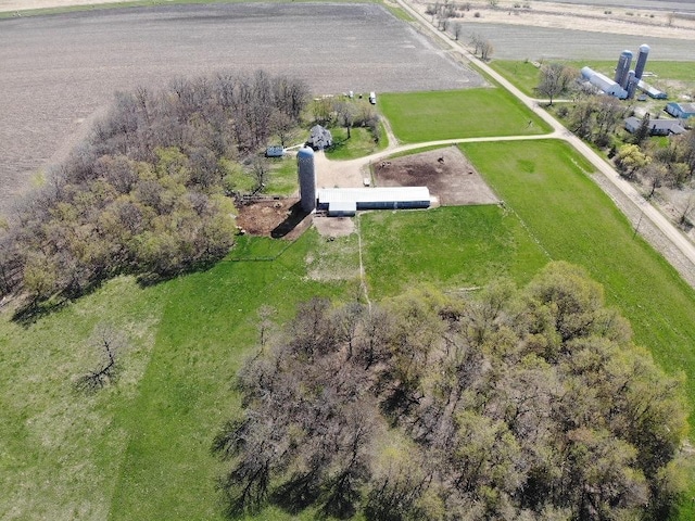 birds eye view of property featuring a rural view