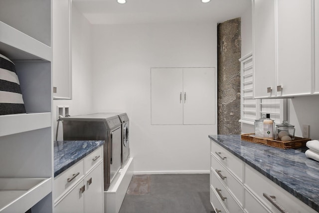 700 2nd St Unit W31, Minneapolis, MN 55401 - laundry area featuring cabinet space, washer and clothes dryer, baseboards, and recessed lighting