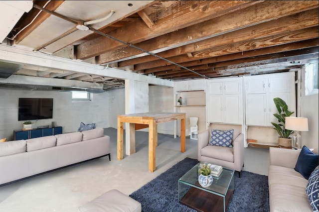 1775 Morgan Ave, Saint Paul, MN 55116 - living area with concrete flooring