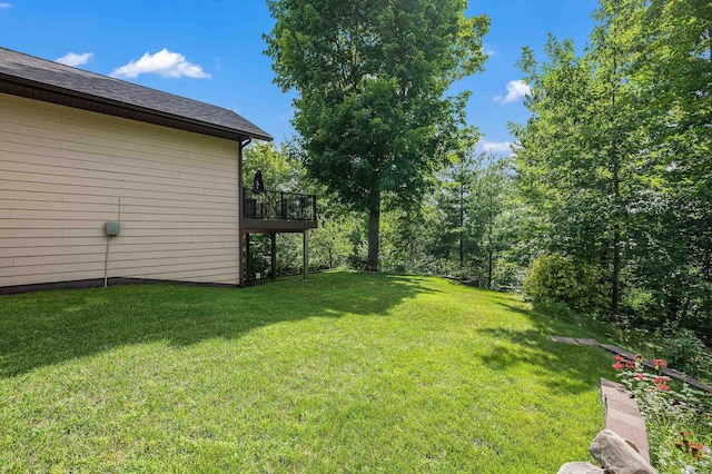 33627 Deer Lake Ln, Grand Rapids, MN 55744 - view of grassy yard featuring a wooden deck