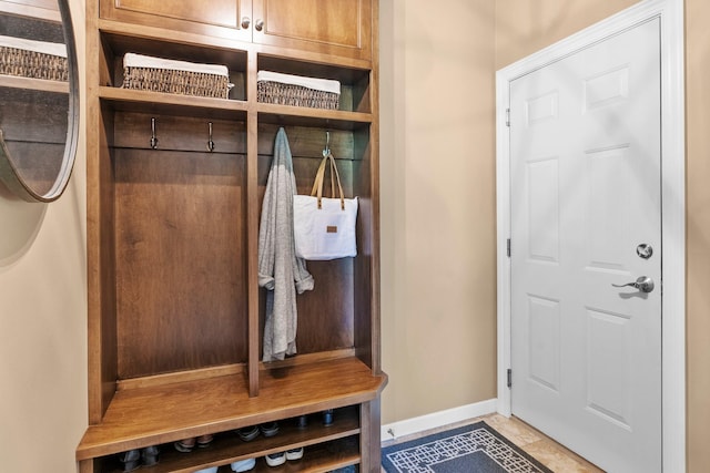 mudroom featuring baseboards