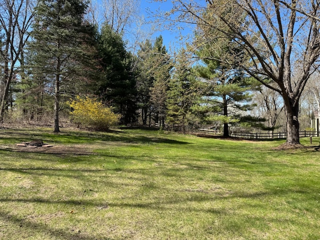 view of yard featuring fence