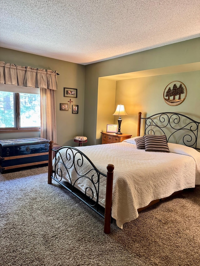 7864 Demontreville Trl N, Lake Elmo, MN 55042 - bedroom featuring carpet floors and a textured ceiling