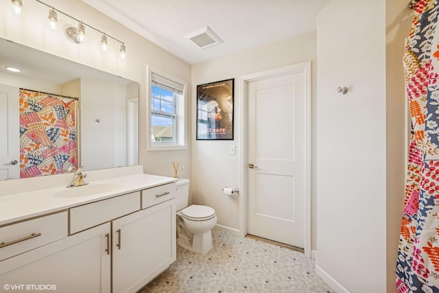 4738 Maas Ct, Minnetrista, MN 55375 - full bath with toilet, vanity, and baseboards