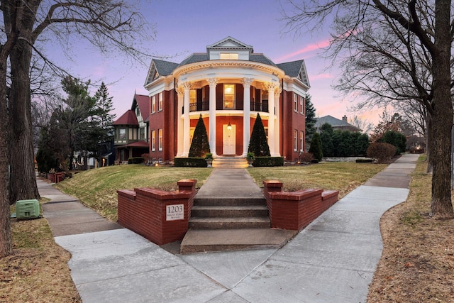 1203 Mount Curve Ave, Minneapolis, MN 55403 - greek revival house with a front yard