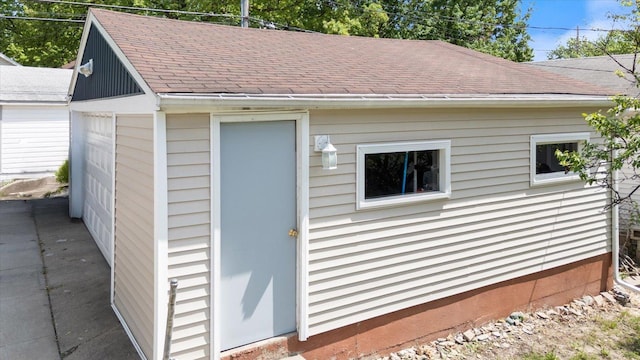 view of outbuilding with an outbuilding