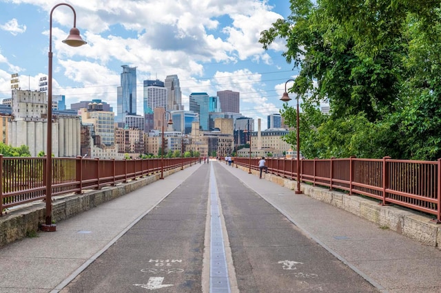 401 1st St Unit 1321, Minneapolis, MN 55401 - surrounding community with a skyline view