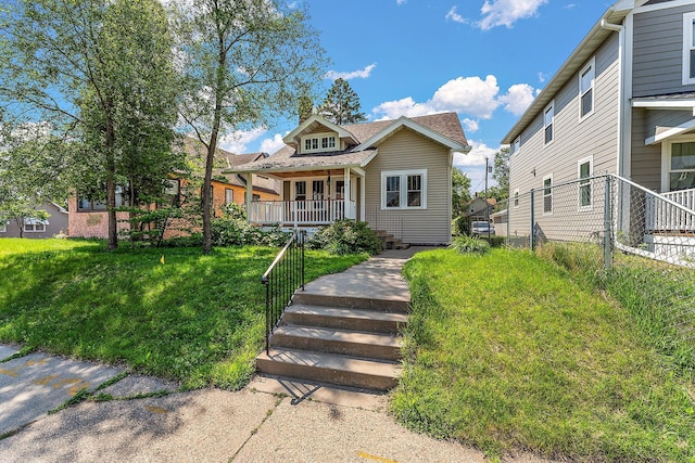 864 Fuller Ave, Saint Paul, MN 55104 - view of front of house featuring a porch