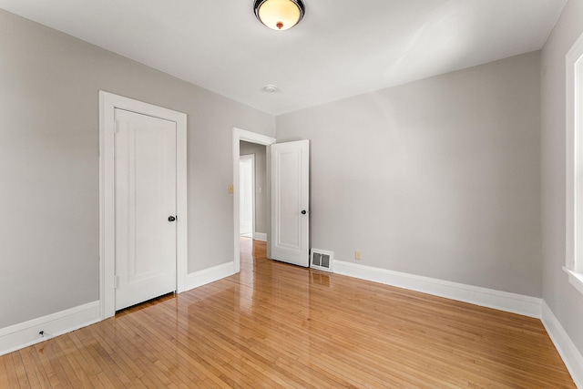 864 Fuller Ave, Saint Paul, MN 55104 - unfurnished bedroom with light wood-style floors